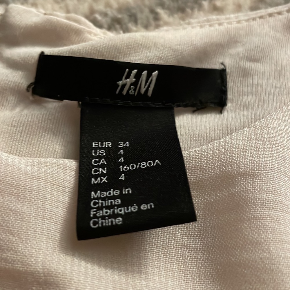 H&M dress - Picture 2 of 3